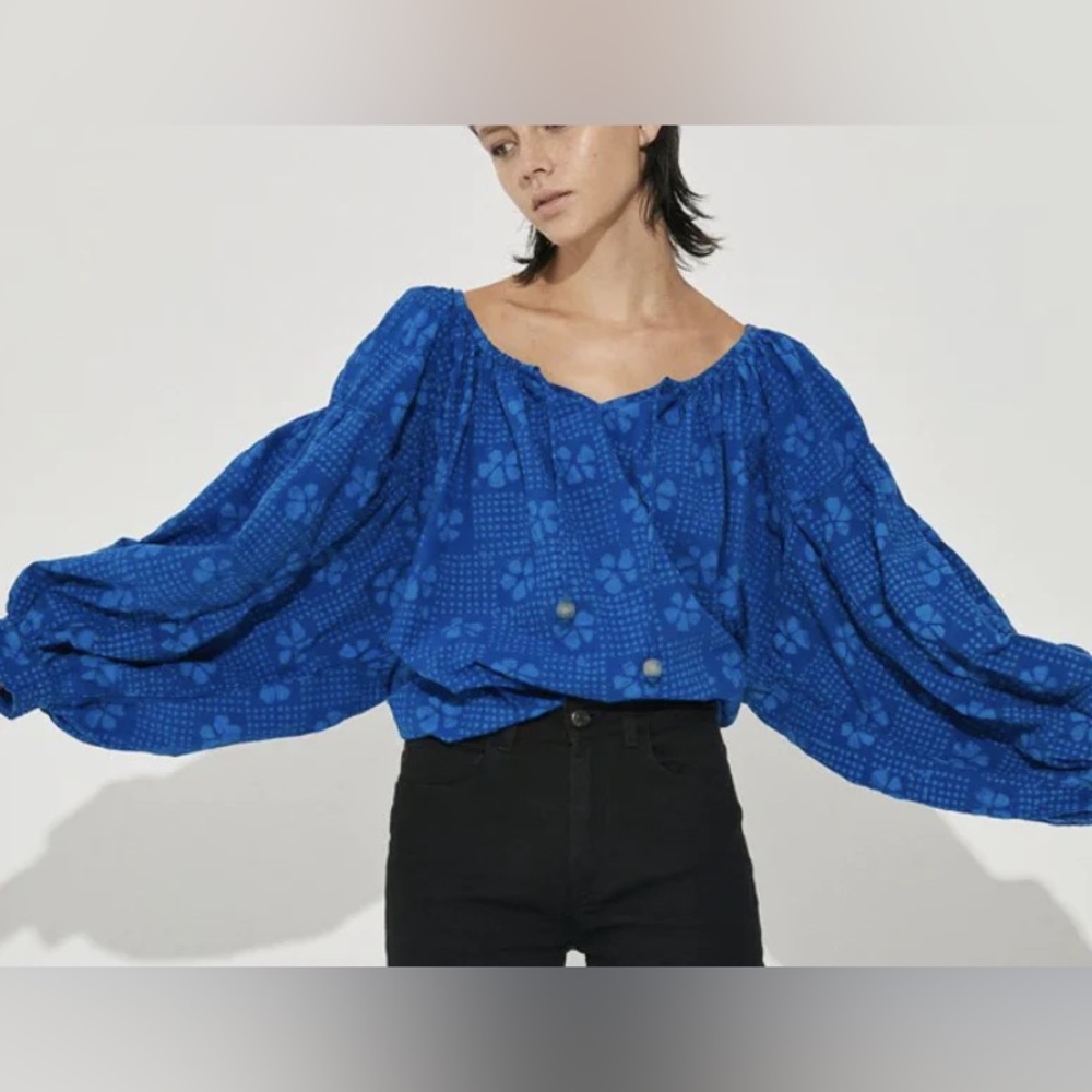 Elegant Blue Women's Blouse